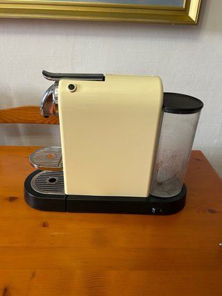Cafetera Nespresso Para reparar o recambios.!