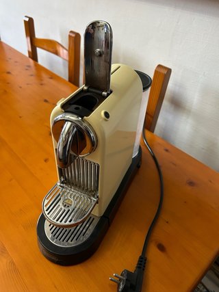 Cafetera Nespresso Para reparar o recambios.!