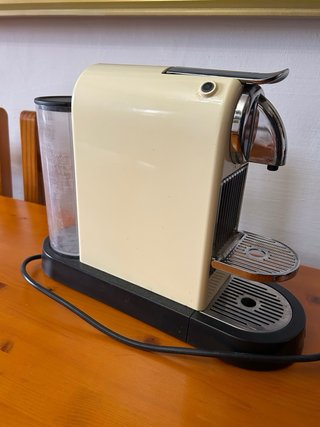 Cafetera Nespresso Para reparar o recambios.!