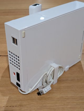 Soporte Vertical Wii y Organizador Mandos