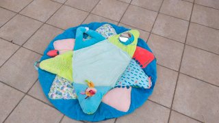 Alfombra de juegos infantil