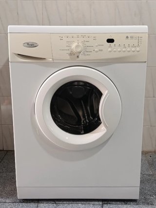 Lavadora Whirlpool con porte 100€