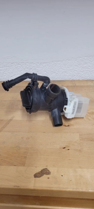 Bomba de agua lavadora Bosch Serie 6