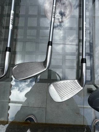 Bolsa de golf US Kids con palos