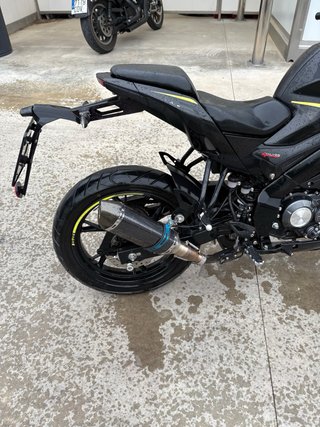Keeway 125 Naked Negra Del año 26-11-2020