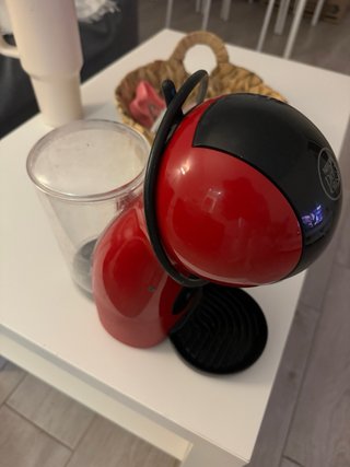 Cafetera Dolce Gusto Roja