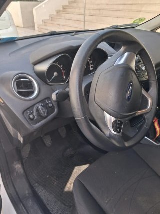 Ford Fiesta Blanco 2702 HYP