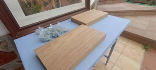 Estantería flotante de madera