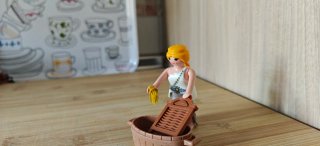 Playmobil Lavandera con Cubo y Tabla