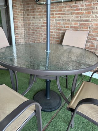 Mesa Redonda de Cristal Templado + 4 Sillas. Muebles de Jardin y Terraza
