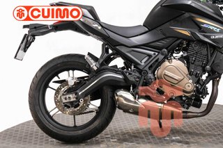 QJ MOTOR SRK 700