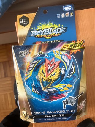 Beyblade Cho-Z Valkyrie.Z.Ev Starter B-127