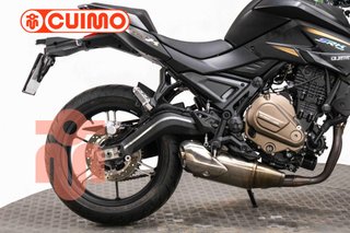 QJ MOTOR SRK 700