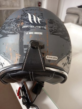 Casco MT Helmets Skull & Flames