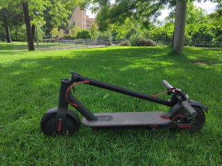Patinete Eléctrico Xiaomi Mi Scooter 365