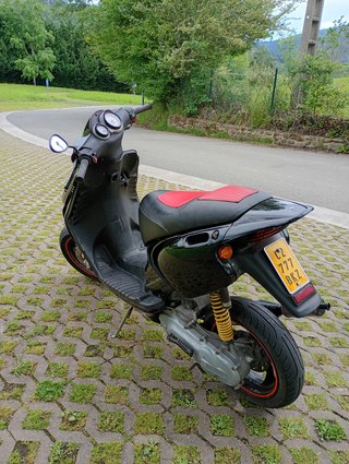 Beta Ark 49cc Scooter