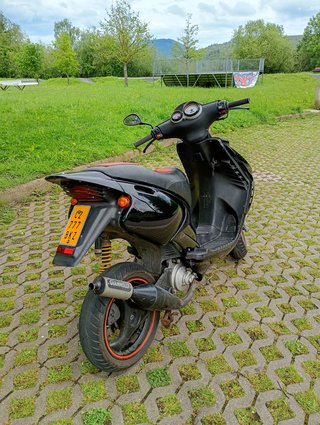Beta Ark 49cc Scooter