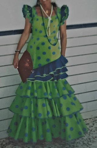 Traje de flamenca amarillo lunares negro T40