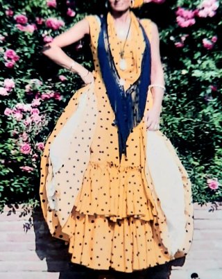 Traje de flamenca amarillo lunares negro T40