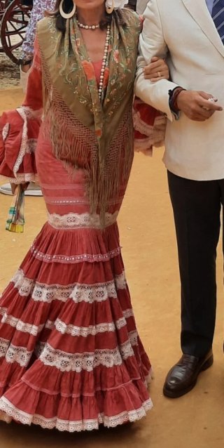 Traje de flamenca amarillo lunares negro T40