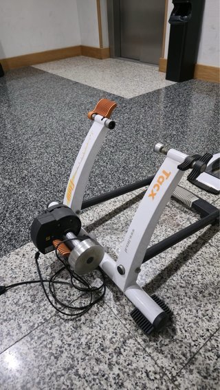 Rodillo Tacx Flow magnético