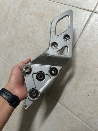 Estribera Derecha Suzuki GSX650F