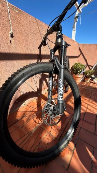 Bicicleta de Montaña Full solo usado 3 veces