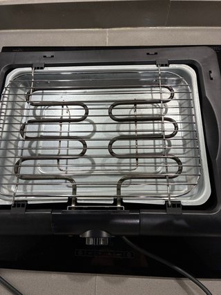 Parrilla Eléctrica de Mesa Becken 2000W