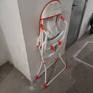 Trona de bebé plegable
