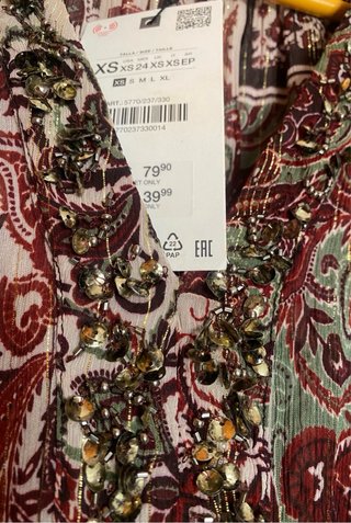 Vestido corto Zara estampado XS, S