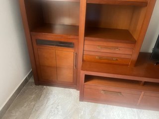 Mueble salón madera con mesa, 6 sillas.Urge vender