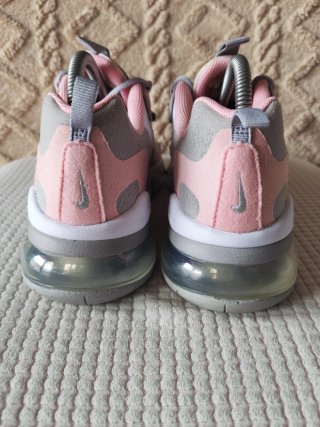 Nike Air Max 270 React Gris Rosa