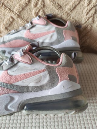 Nike Air Max 270 React Gris Rosa