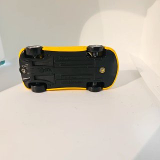 Ferrari 360 Spider Hot Wheels Amarillo