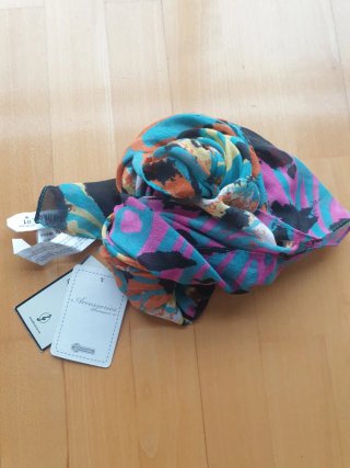 Foulard felino ojo 94x94cm multicolor. A estrenar,
