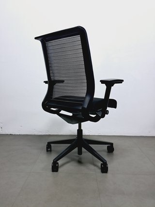 Silla STEELCASE THINK ergonómica profesional