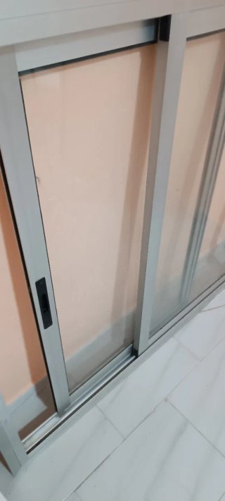 Ventanas correderas aluminio gris
