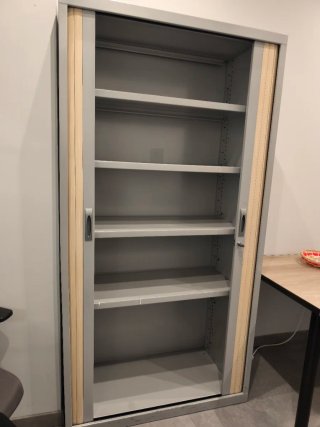 Armario oficina puertas correderas beige/gris
