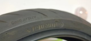 Neumático Continental ContiRoadAttack 4