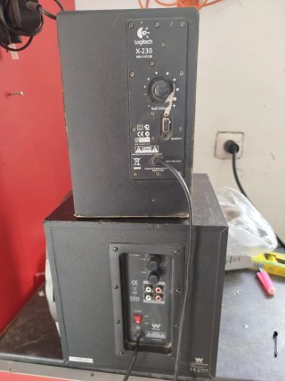 Logitech Woxter Subwoofers + Mando