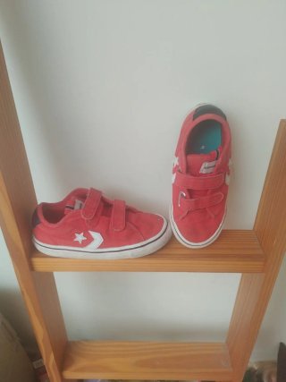 Tenis Converse Talla 26 Rojos
