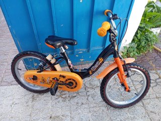 Bicicleta infantil naranja