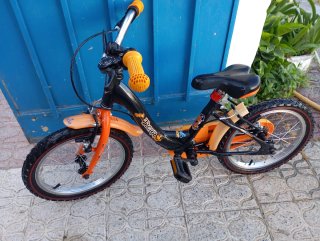 Bicicleta infantil naranja