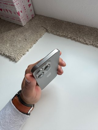 iPhone 15 Pro Plata