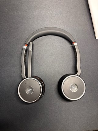 Auriculares Jabra GN con cancelación de ruido