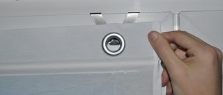 Estor plegable opaco con ojales gris