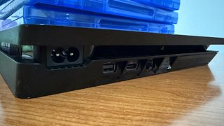 Consola PS4 500GB Negra + 3 Juegos