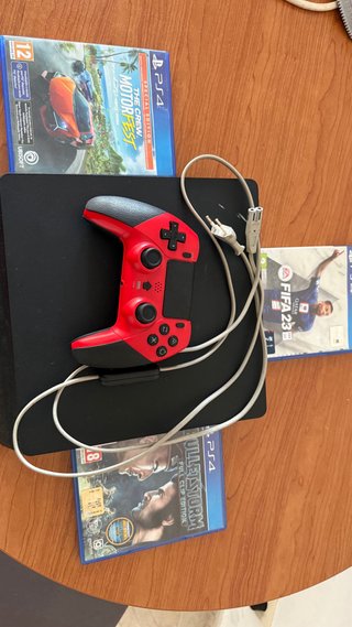 Consola PS4 500GB Negra + 3 Juegos
