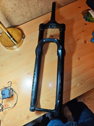 Rock Shox Yari RC Horquilla 160mm 29''
