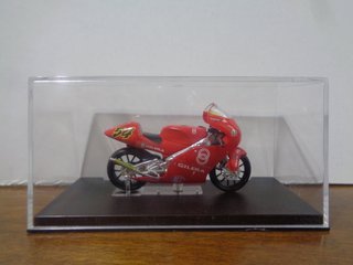 YAMAHA YZR250 – OLIVIER JACQUE Y 4 MAS ( 1/24)